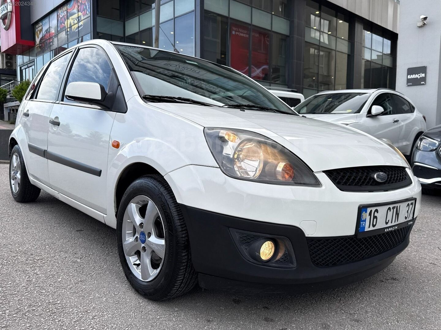 Galeriden Ford Fiesta 1.4 TDCi Comfort 2006 Model Bursa 361.000 km Beyaz 5