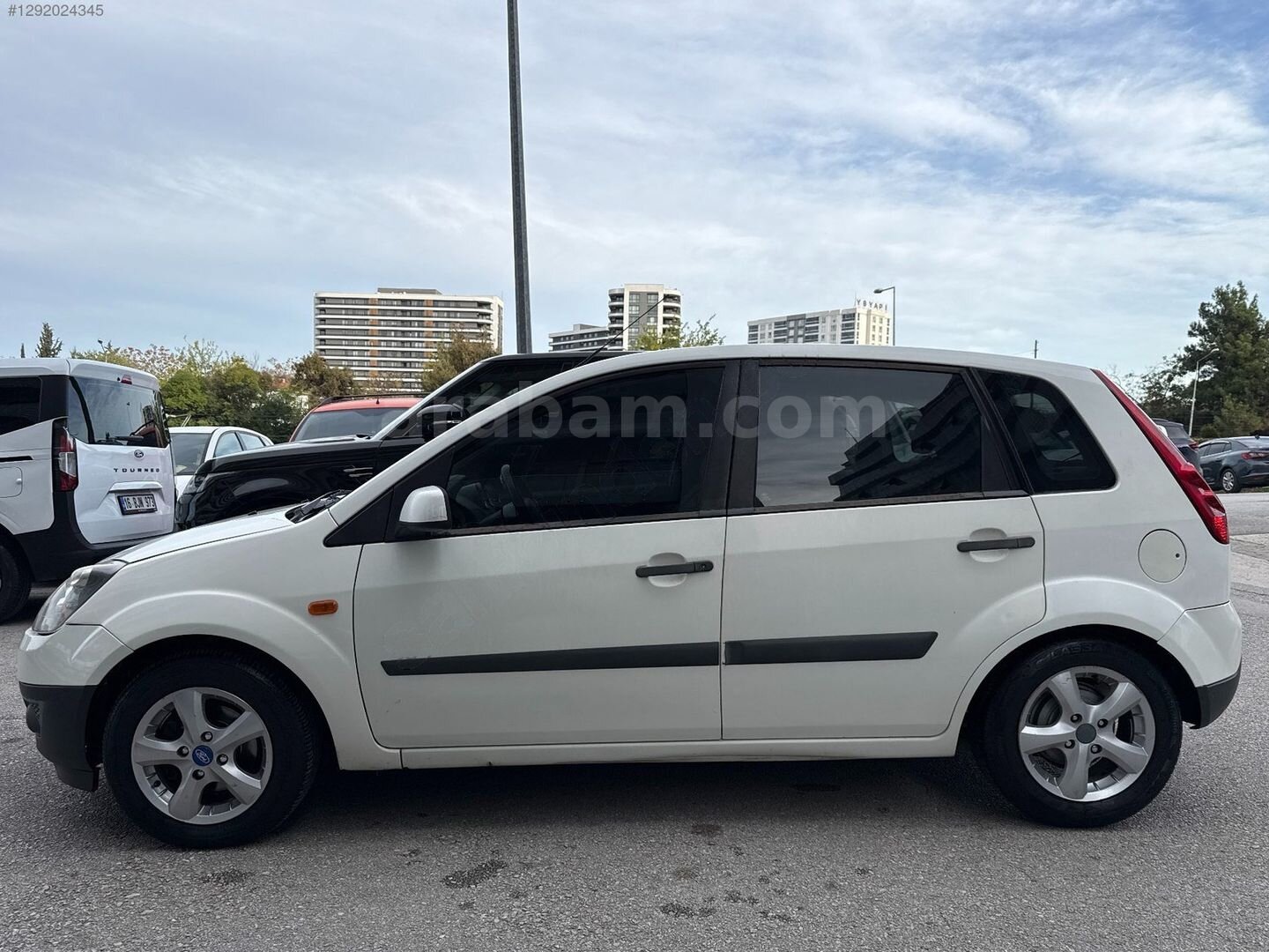 Galeriden Ford Fiesta 1.4 TDCi Comfort 2006 Model Bursa 361.000 km Beyaz 4