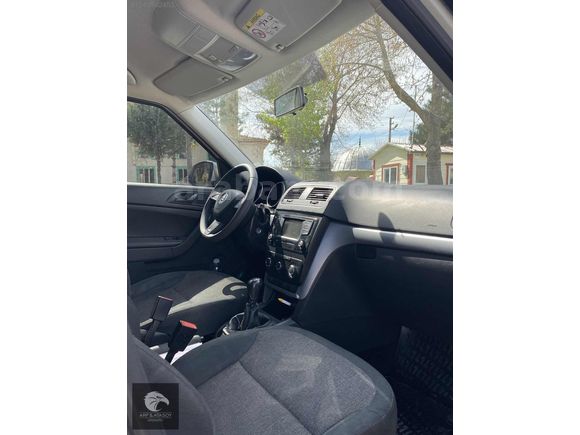 2015 YETİ 1.2 TSI DÜŞÜK KM BAKIMLI