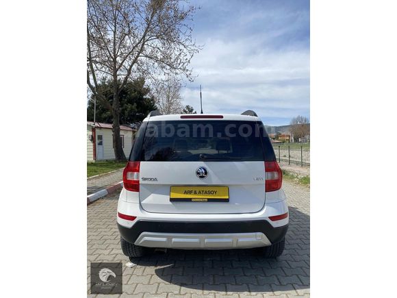 2015 YETİ 1.2 TSI DÜŞÜK KM BAKIMLI