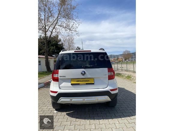 2015 YETİ 1.2 TSI DÜŞÜK KM BAKIMLI