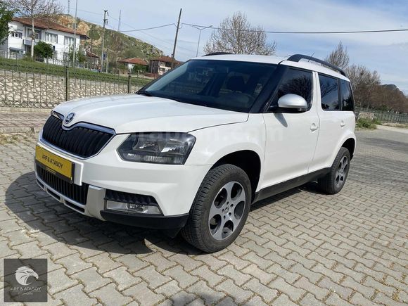 2015 YETİ 1.2 TSI DÜŞÜK KM BAKIMLI