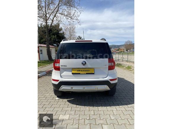 2015 YETİ 1.2 TSI DÜŞÜK KM BAKIMLI
