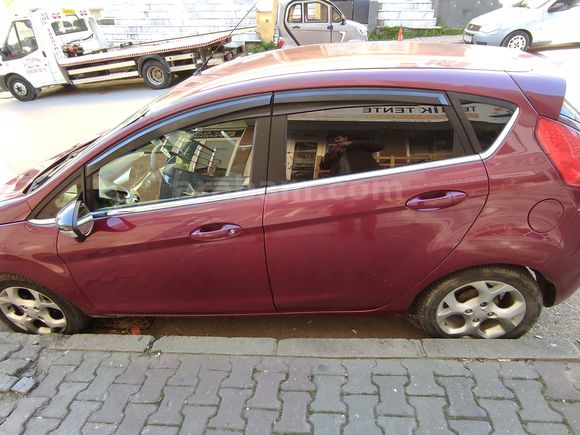 Sahibinden Ford Fiesta 1.4 Titanium 2011 Model