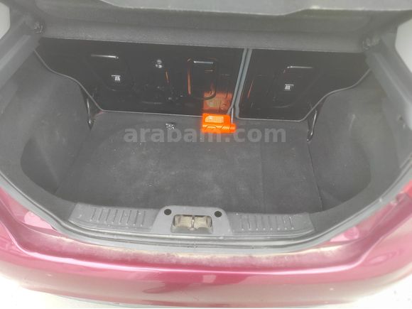 Sahibinden Ford Fiesta 1.4 Titanium 2011 Model