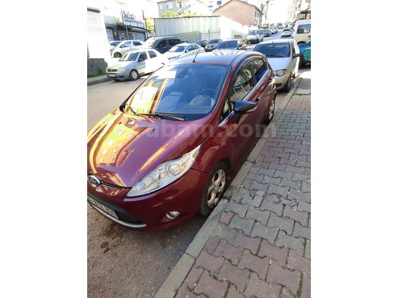 Sahibinden Ford Fiesta 1.4 Titanium 2011 Model 
