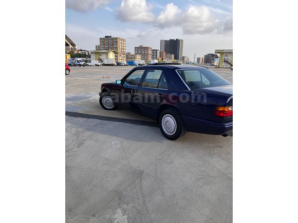 Sahibinden Mercedes - Benz E 200 d 1987 Model 