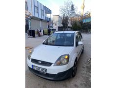 DÜŞÜK KM ACİL SATILIK FİESTA 
