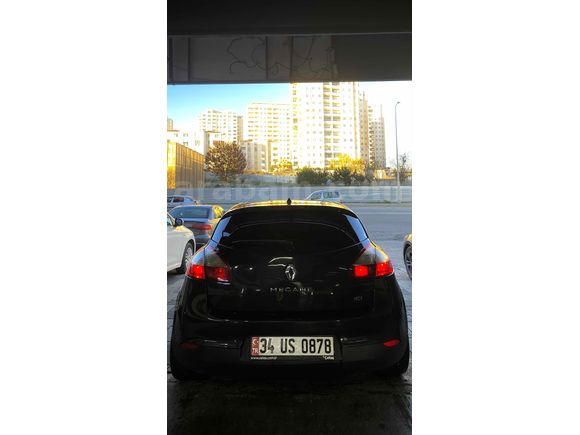 Sahibinden Renault Megane 1.5 dCi Dynamique 2010 Model  255.000 km Siyah