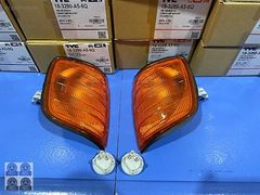 MERCEDES W124 SİNYALSARI SAĞSOL SİNYAL TYC MARKA 1248260143-0243