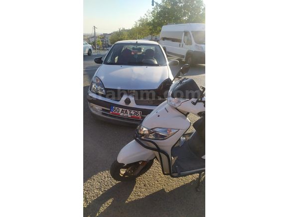 Sahibinden Renault Clio 1.4 Alize 2006 Model  184.000 km Gri (Gümüş)