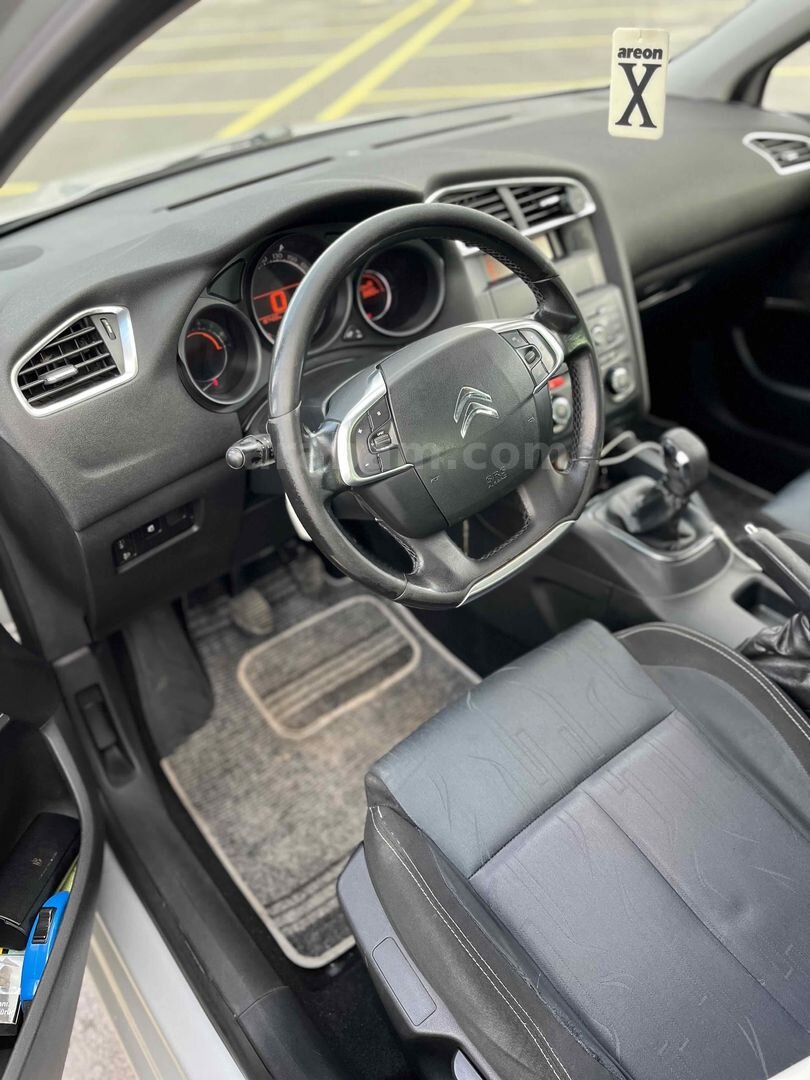 Sahibinden Citroen C4 1.6 HDi Confort 2011 Model Samsun 203.000 km Gri 7