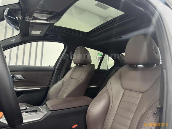2025 BMW 320İ M SPORT (GERÇEK DERI)