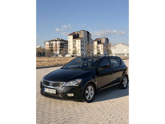 Sahibinden Kia Ceed 1.6 CRDi Motion 2012 Model 