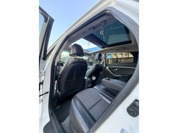 //2015 İ30//1.6 OTAMATİK/ELIT PAKET// SUNROOF+CAM TAVAN/FULL+FULL//