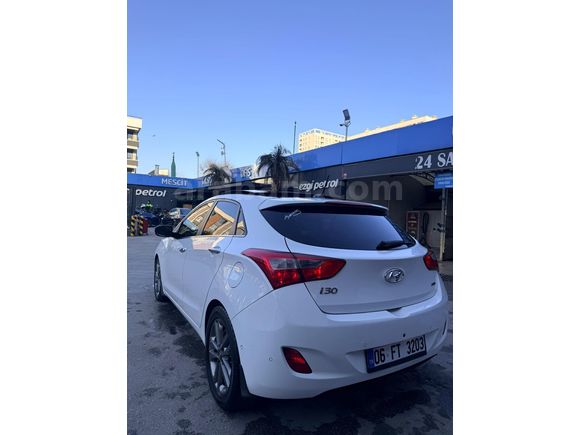 //2015 İ30//1.6 OTAMATİK/ELIT PAKET// SUNROOF+CAM TAVAN/FULL+FULL//