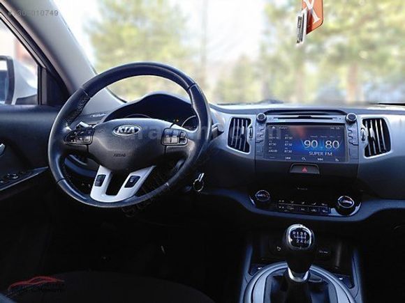 BOYASIZ // 2015 KİA SPORTAGE 1.6 CONSEPT PLUS - LPG - 140,000km