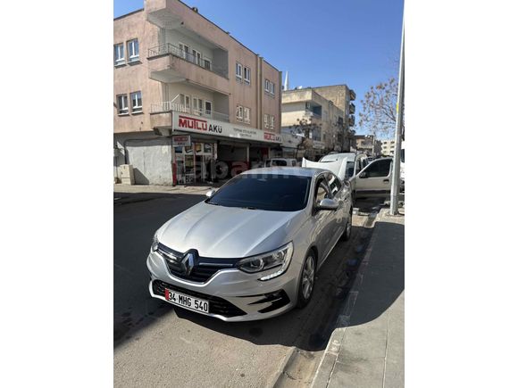 Sahibinden Renault Megane 1.3 TCe Touch 2024 Model 