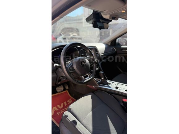 Sahibinden Renault Megane 1.3 TCe Touch 2024 Model 