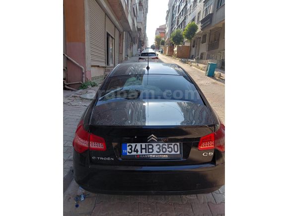 Sahibinden Citroen C5 1.6 e-HDi Confort 2010 Model  280.000 km Siyah
