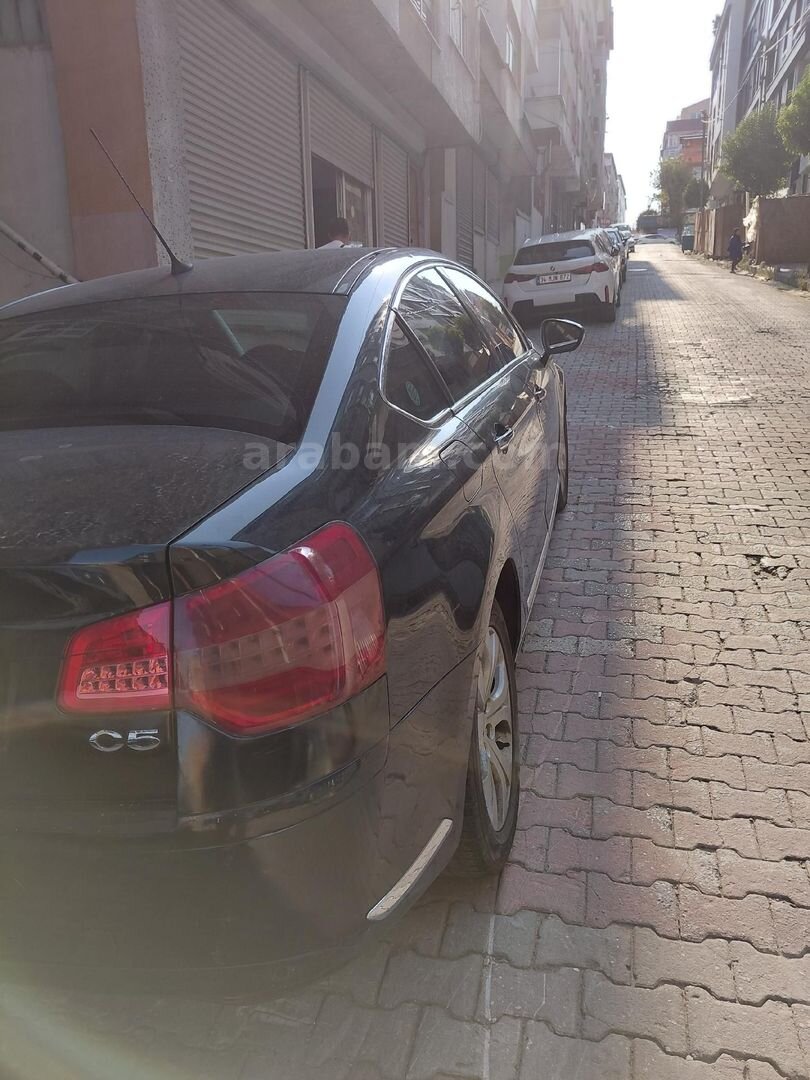 Sahibinden Citroen C5 1.6 e-HDi Confort 2010 Model 280.000 km Siyah 6