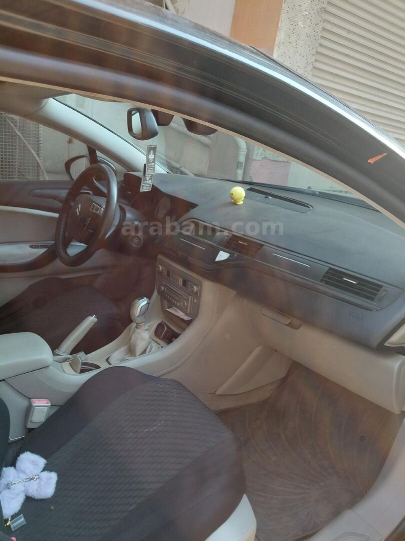 Sahibinden Citroen C5 1.6 e-HDi Confort 2010 Model 280.000 km Siyah 7
