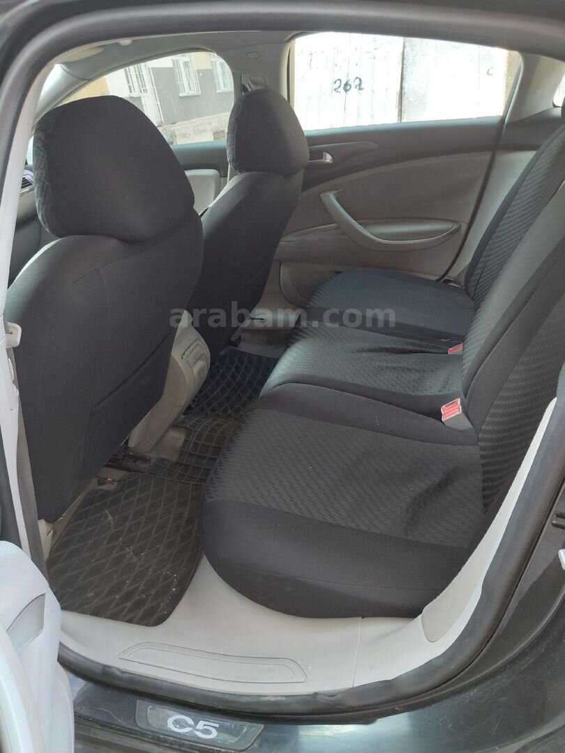 Sahibinden Citroen C5 1.6 e-HDi Confort 2010 Model 280.000 km Siyah 5