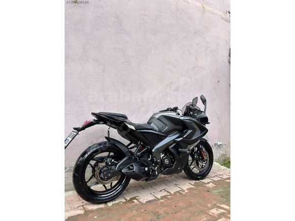 HATASIZ 2025 BAJAJ PULSAR RS.200 1.300 KM