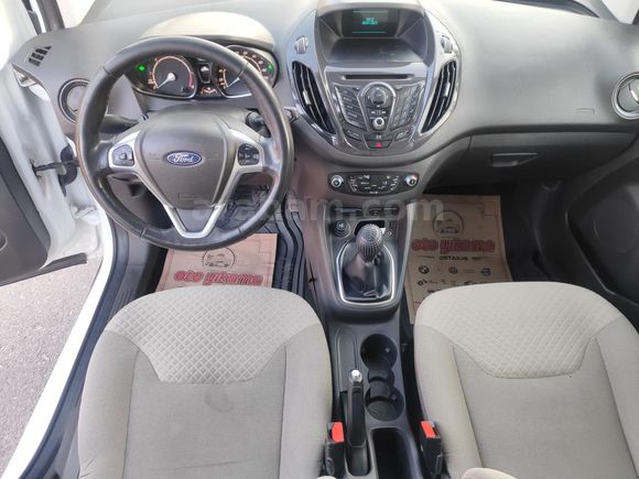 Sahibinden Ford Tourneo Courier 1.6 TDCi Titanium Plus 2015 Model