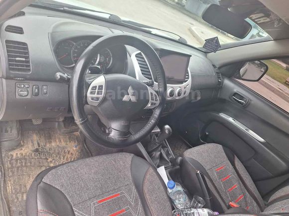 Sahibinden Mitsubishi L 200 4x4 Instyle 2015 Model 