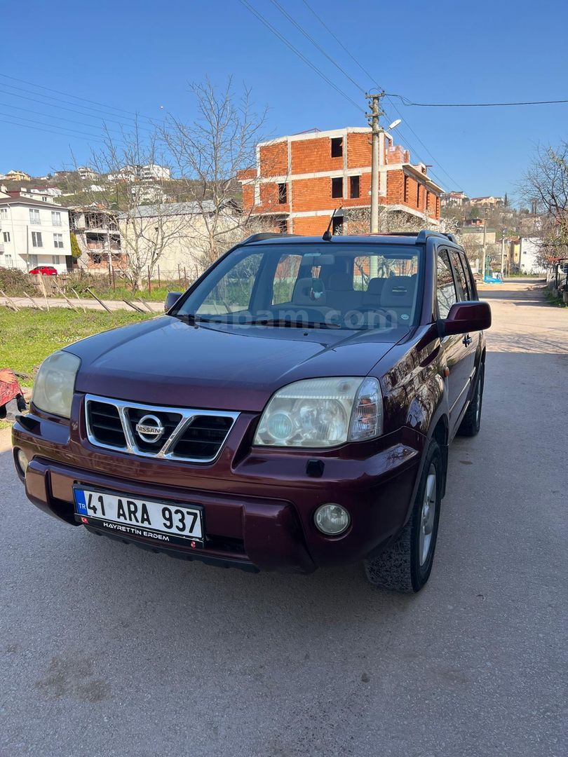 Sahibinden Nissan X-Trail 2.0 Luxury 2004 Model Kocaeli 396.000 km