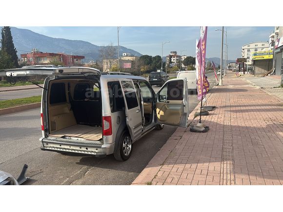 Sahibinden Ford Tourneo Connect 110PS 2011 Model 