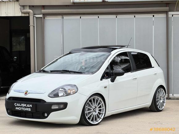 FIRSAT ARACI PUNTO EVO CAM TAVAN NAVİGASYN GERİ GÖRÜŞ İÇ KIRMIZI