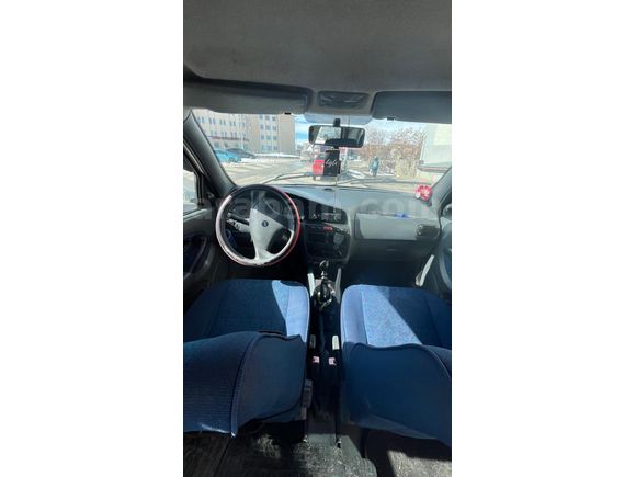 Fiat Palio 1.6 HL 2000 Model