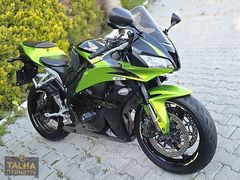 TALHA DAN 2010 MODEL CBR 600RR HATASIZ BOYASIZ SPECİAL EDİTİON