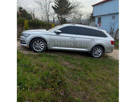CAM TAVANLI PERIMUM sahibinden Skoda SüperB 1.6 TDI Premium 2020 Model 
