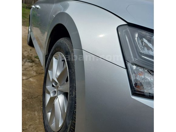 CAM TAVANLI PERIMUM sahibinden Skoda SüperB 1.6 TDI Premium 2020 Model 