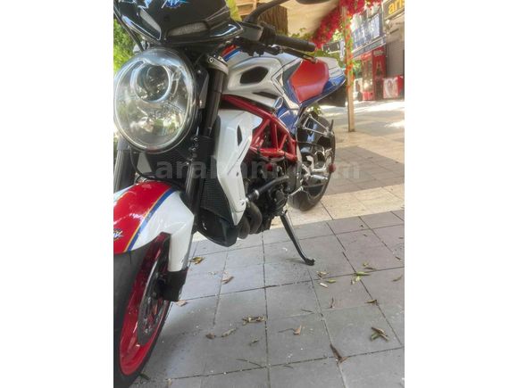  GARAJ MALI MV Agusta Brutale 1090 RR Adana