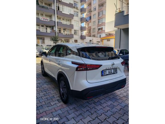 MEMURDAN SATILIK ORİJİNAL BOYASIZ QASHQAI 1.3 DIG-T TEKNA ARAÇ