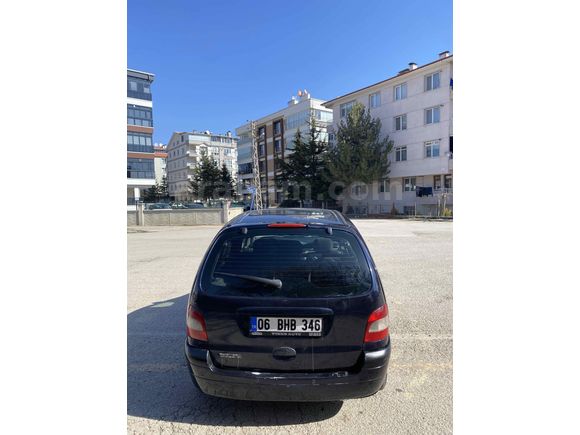 Sahibinden Renault Scenic 2.0 RXi 2000 Model 