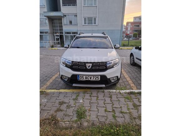 Sahibinden Dacia Sandero 0.9 TCe Stepway Easy-R 2020 Model  46.000 km Beyaz