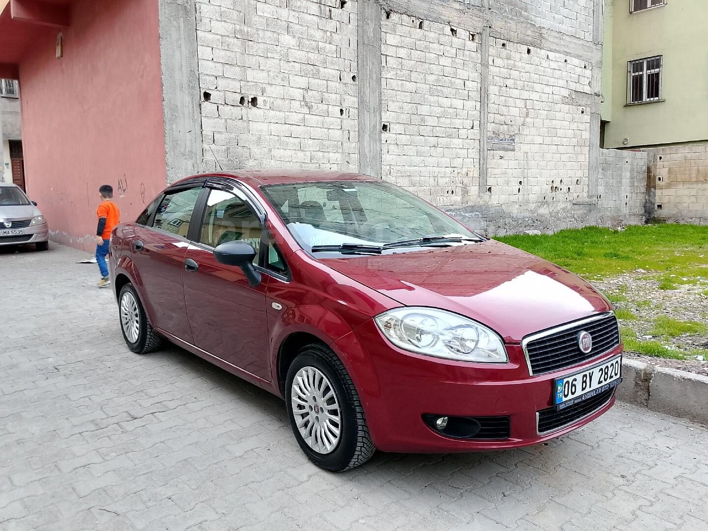 Sahibinden Fiat Linea 1.4 Fire Active 2009 Model Ankara 165.000 km Kırmızı 3