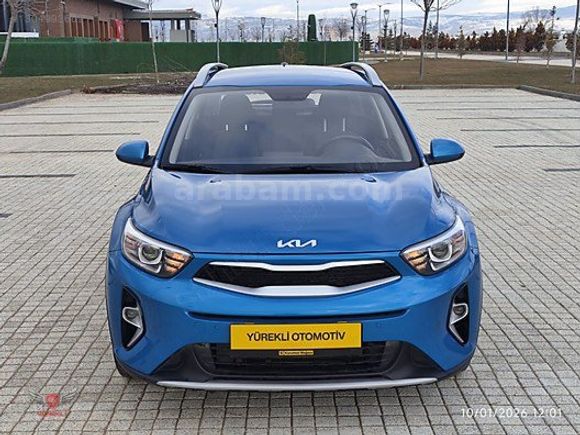 YÜREKLİ'DEN 2023 OTOMATİK HATASIZ BOYASIZ KİA STONİC1.4 mpi OV