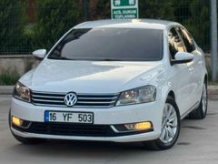 Sahibinden Volkswagen Passat 1.6 TDi BlueMotion Comfortline 2012 Model  246.000 km Beyaz