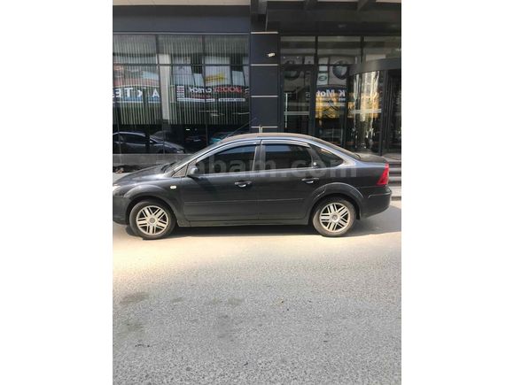 Sahibinden Ford Focus 1.6 Ghia 2006 Model 