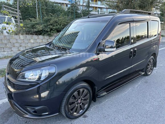  İLK SAHİBİNDEN AİLE ARACI OTOMOBİL RUHSATLI 