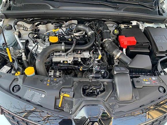 İLK SAHİBİNDEN HATASIZ CLİO 7.000 KM