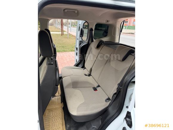 MALİGARAGE ORJİNAL 155.000 KİLOMETREDE 1.6 TİTANİUM PLUS