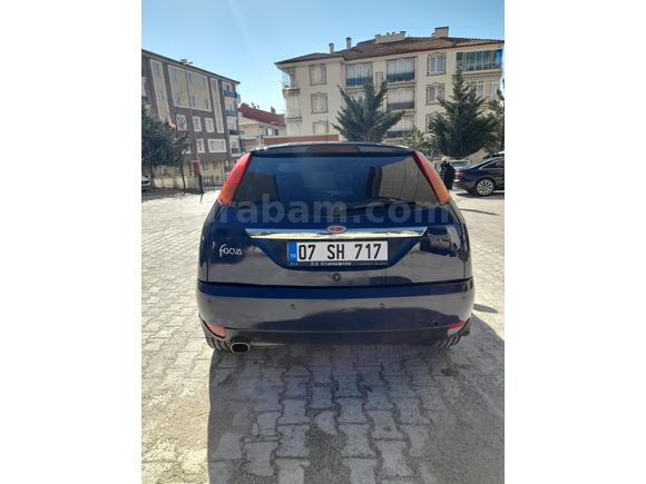 Sahibinden Ford Focus 1.6 Ghia 2002 Model  298.000 km