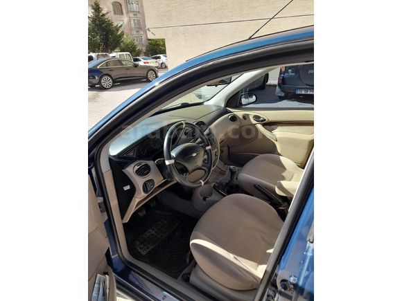 Sahibinden Ford Focus 1.6 Ghia 2002 Model  298.000 km